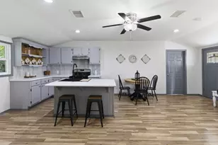 10015 Shoreline Dr, Wills Point, TX 75169 - Photo 15
