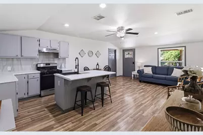 10015 Shoreline Drive, Wills Point, TX 75169 - Photo 11