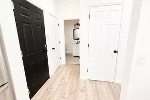 2743 Hyde Park Dr, Grand Prairie, TX 75050 - Photo 13