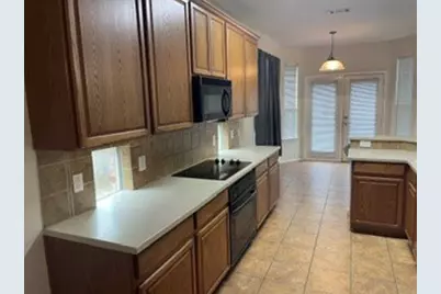 1740 Hidden Brook Drive, Grand Prairie, TX 75050 - Photo 3