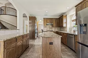 1635 Desert Hills Dr, Fort Worth, TX 76052 - Photo 13