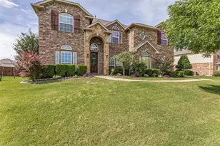 1635 Desert Hills Dr, Fort Worth, TX 76052 - Photo 1