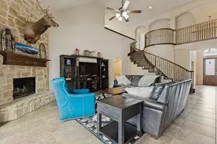 1635 Desert Hills Dr, Fort Worth, TX 76052 - Photo 7