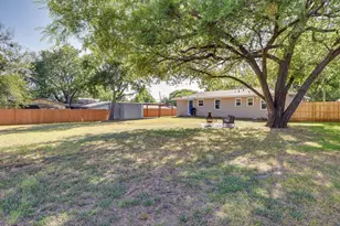 230 Davis Ave, Stephenville, TX 76401 - Photo 27