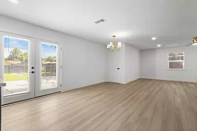 3022 Valwood Parkway, Farmers Branch, TX 75234 - Photo 7