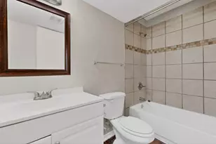 2718 Wesleyan Dr, Irving, TX 75062 - Photo 27