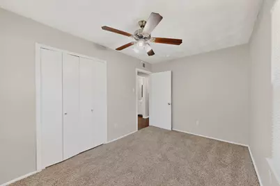 2718 Wesleyan Drive, Irving, TX 75062 - Photo 31