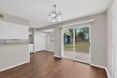 2718 Wesleyan Drive, Irving, TX 75062 - Photo 11