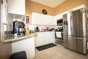 1363 Yorkshire St, Fort Worth, TX 76134 - Photo 5