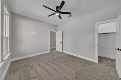 225 NW 16th Street, Grand Prairie, TX 75050 - Photo 11