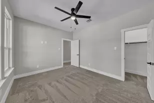 225 NW 16th St, Grand Prairie, TX 75050 - Photo 11