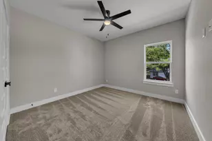 225 NW 16th St, Grand Prairie, TX 75050 - Photo 29