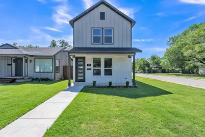 225 NW 16th Street, Grand Prairie, TX 75050 - Photo 1