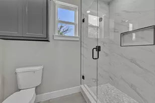 225 NW 16th St, Grand Prairie, TX 75050 - Photo 13