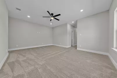 225 NW 16th Street, Grand Prairie, TX 75050 - Photo 33