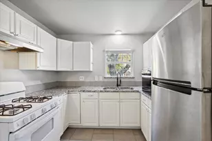 306 N Walnut St, Roanoke, TX 76262 - Photo 5