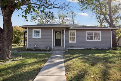 306 N Walnut Street, Roanoke, TX 76262 - Photo 1