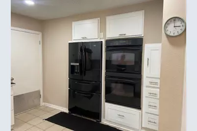 2333 N Carrier Parkway, Grand Prairie, TX 75050 - Photo 7