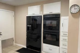 2333 N Carrier Pkwy, Grand Prairie, TX 75050 - Photo 7