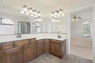 2919 Sendero, Grand Prairie, TX 75054 - Photo 17