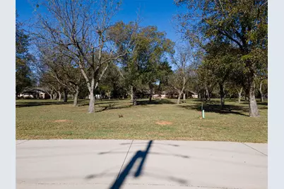 8009 W Landings Road, Granbury, TX 76049 - Photo 3