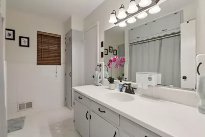 5505 Ledgestone Drive, Dallas, TX 75214 - Photo 15