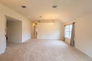 1435 Fleetwood Cove Dr, Grand Prairie, TX 75052 - Photo 7