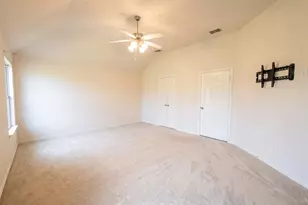 1435 Fleetwood Cove Dr, Grand Prairie, TX 75052 - Photo 19