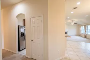 1435 Fleetwood Cove Dr, Grand Prairie, TX 75052 - Photo 23
