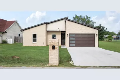 228 E Windjammer Road, Gun Barrel City, TX 75156 - Photo 1