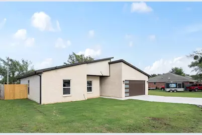 228 E Windjammer Road, Gun Barrel City, TX 75156 - Photo 17