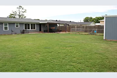 413 W Rogers, Wichita Falls, TX 76309 - Photo 23