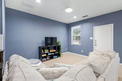 1530 Biltmore Lane, Irving, TX 75063 - Photo 11