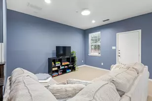 1530 Biltmore Ln, Irving, TX 75063 - Photo 11
