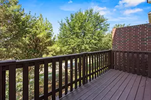 1530 Biltmore Ln, Irving, TX 75063 - Photo 15