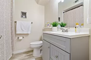 7707 Meadow Park Dr, Dallas, TX 75230 - Photo 11
