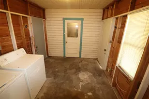 431 W Collins St, Stephenville, TX 76401 - Photo 25
