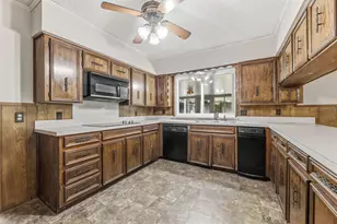 2502 Ashbury Dr, Arlington, TX 76015 - Photo 23