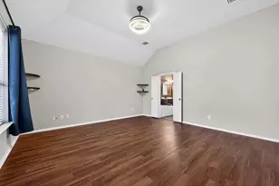 205 Lake Village Dr, McKinney, TX 75071 - Photo 3
