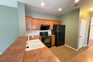 106 Constitution Dr, Euless, TX 76040 - Photo 7