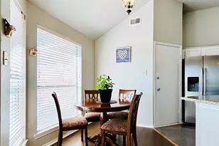 2246 Arbor Creek Dr, Carrollton, TX 75010 - Photo 5