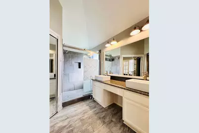 2246 Arbor Creek Drive, Carrollton, TX 75010 - Photo 15