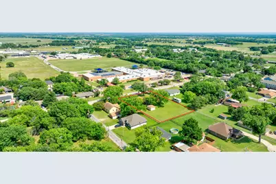808 S Jefferson Street, Pilot Point, TX 76258 - Photo 27