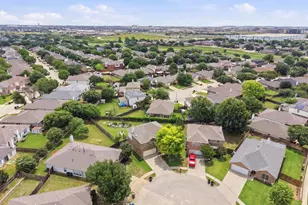1405 Horseshoe Bend Ct, Fort Worth, TX 76131 - Photo 35