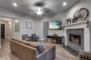 4033 Orchard Park Ln, Midlothian, TX 76065 - Photo 9