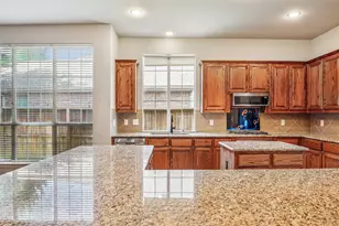 8704 Dayton Dr, Lantana, TX 76226 - Photo 9