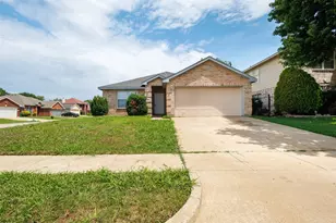 917 Mulder Dr, Arlington, TX 76001 - Photo 1
