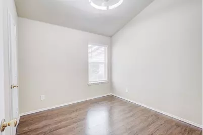917 Mulder Drive, Arlington, TX 76001 - Photo 9