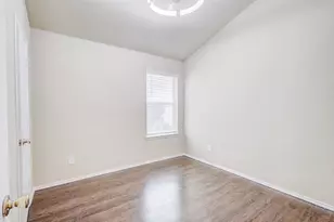 917 Mulder Dr, Arlington, TX 76001 - Photo 9