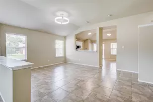 917 Mulder Dr, Arlington, TX 76001 - Photo 3